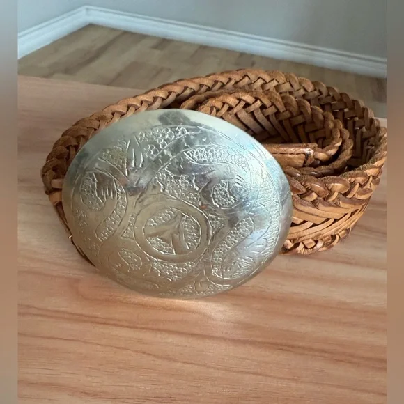 Vintage Y2K Medallion Disk McBling Girlhood Core Wide Woven Leather Belt - Picture 4 of 15